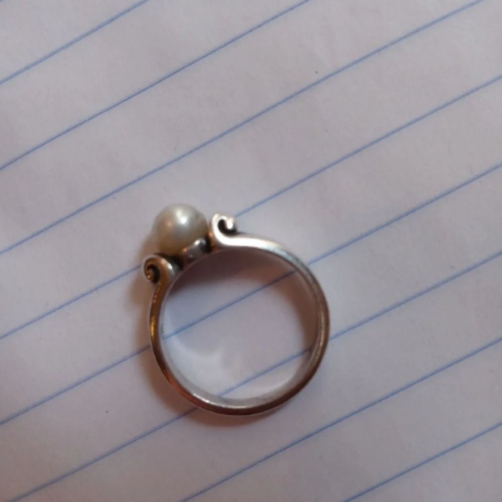James Avery scroll pearl ring